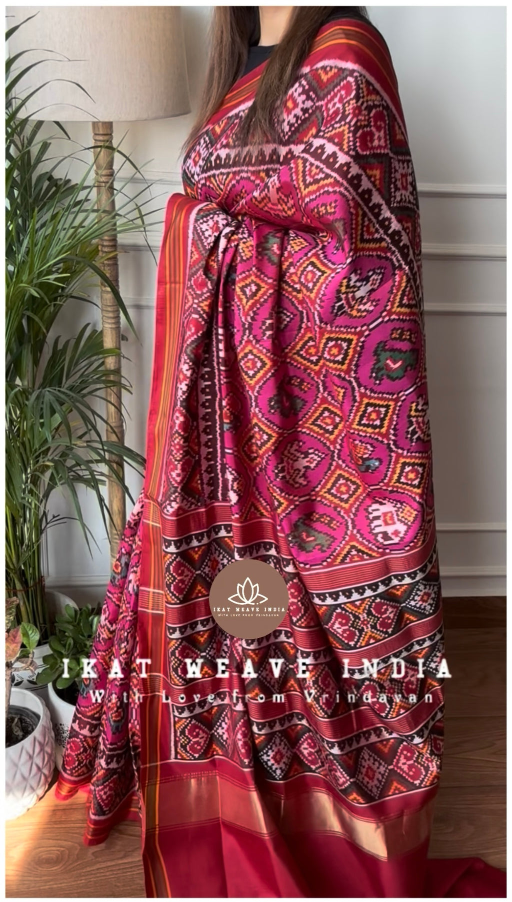 AAUSHMATI-SEMI DOUBLE IKAT PATAN PATOLA