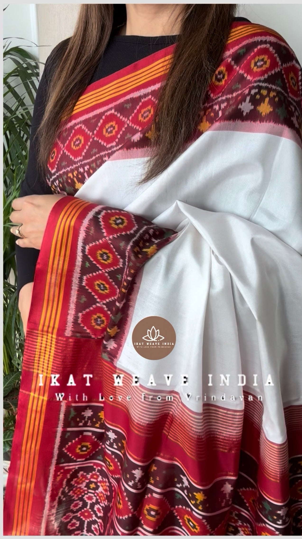 ARADHANA-SEMI DOUBLE IKAT PATAN PATOLA