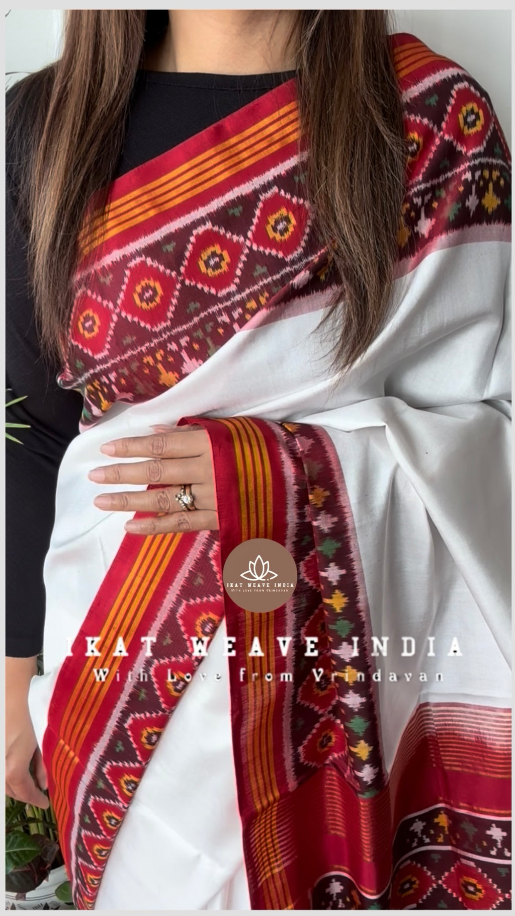 ARADHANA-SEMI DOUBLE IKAT PATAN PATOLA