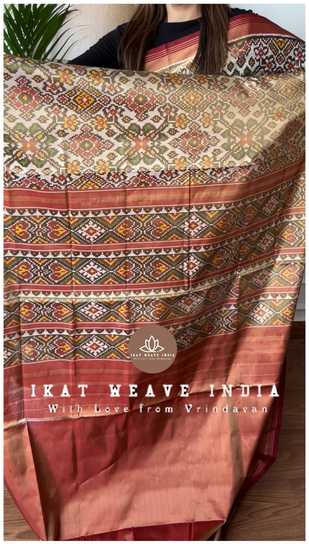 AKSHITA-SEMI DOUBLE IKAT PATAN PATOLA